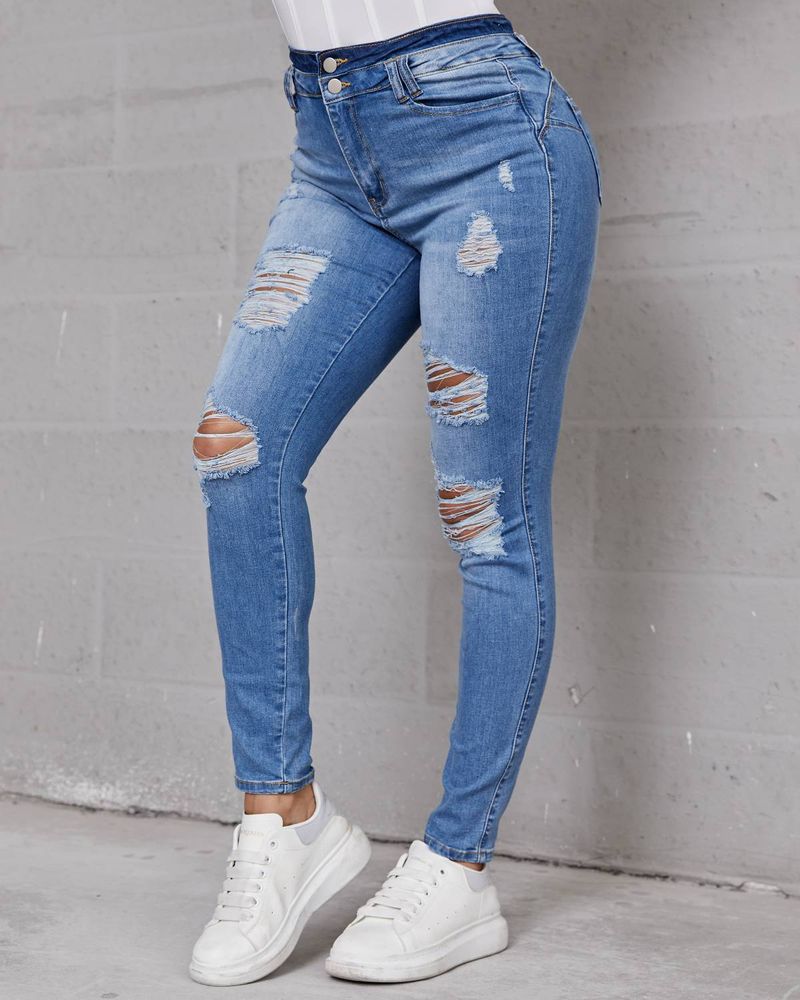 Button Front Distressed Butt Lifting Jeans